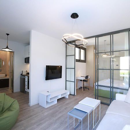 Emily In Athens - Central Chic Flat With Terrace Syntagma E1 Exterior foto