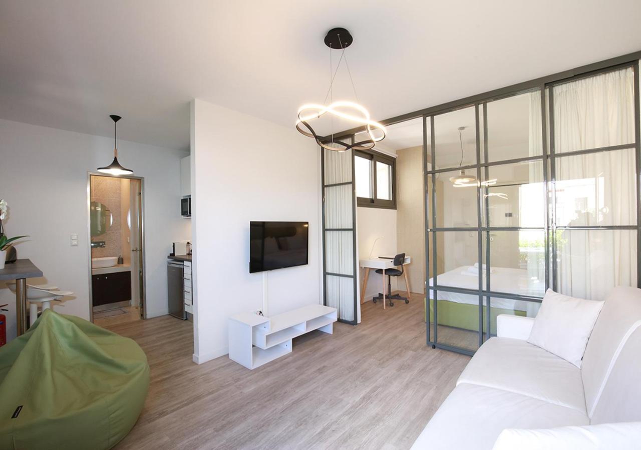 Emily In Athens - Central Chic Flat With Terrace Syntagma E1 Exterior foto